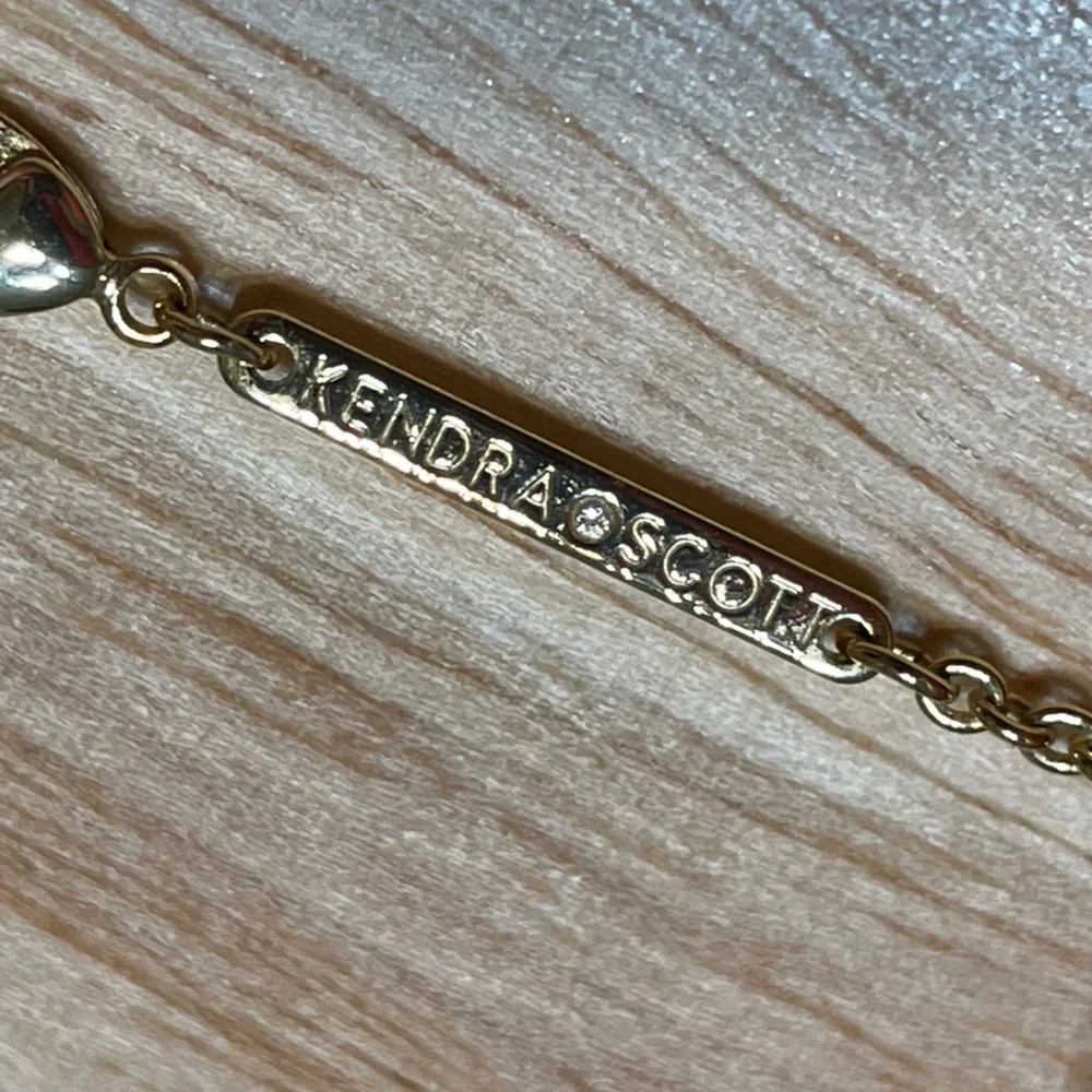 Kendra Scott Framed Kendall Gold Red Pendant Necklace - Picture 5 of 9